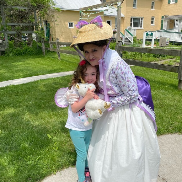 Meet your Posher, Nancy - Picture 7 of 16